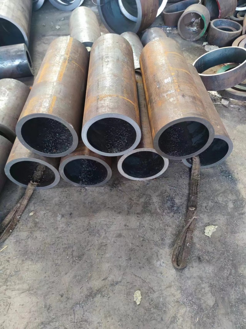 叶集叶集叶集12Cr1MovG无缝钢管切割